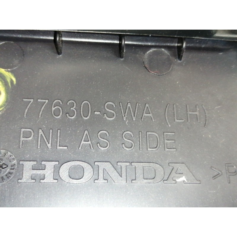 Recambio de rejilla aireadora para honda cr-v (re) comfort referencia OEM IAM 77630SWA  