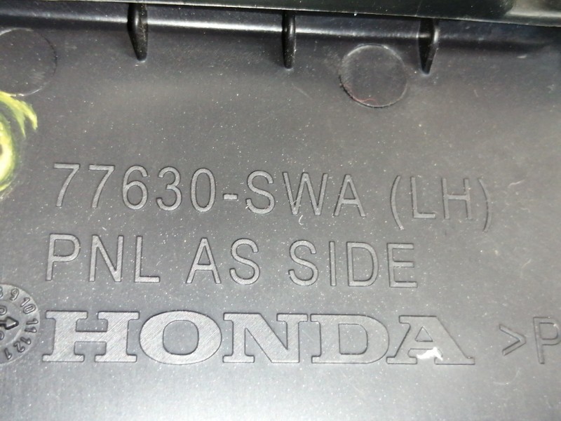 Recambio de rejilla aireadora para honda cr-v (re) comfort referencia OEM IAM 77630SWA  