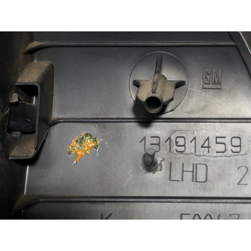 Recambio de guantera para opel astra h ber. edition referencia OEM IAM 13191459  