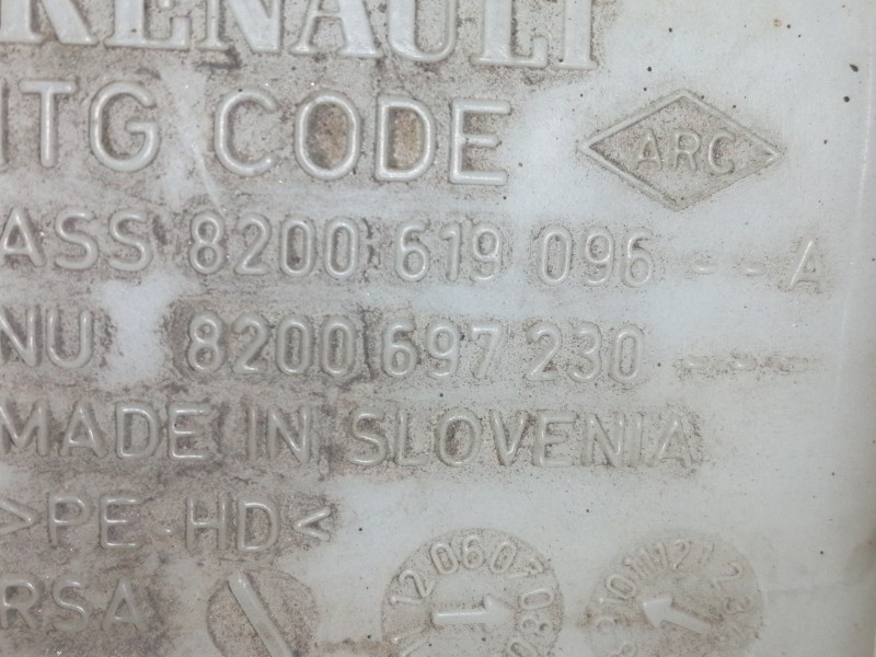 Recambio de deposito limpia para renault twingo authentique referencia OEM IAM 8200619096  