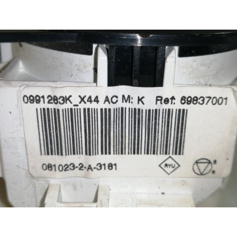 Recambio de mando calefaccion / aire acondicionado para renault twingo authentique referencia OEM IAM 69837001  
