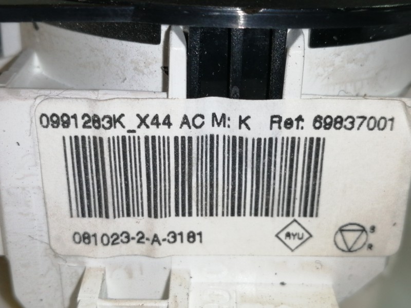 Recambio de mando calefaccion / aire acondicionado para renault twingo authentique referencia OEM IAM 69837001  