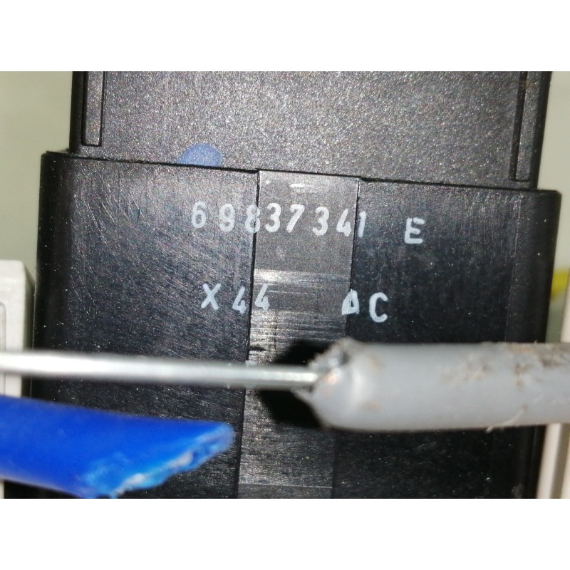 Recambio de mando calefaccion / aire acondicionado para renault twingo authentique referencia OEM IAM 69837001  