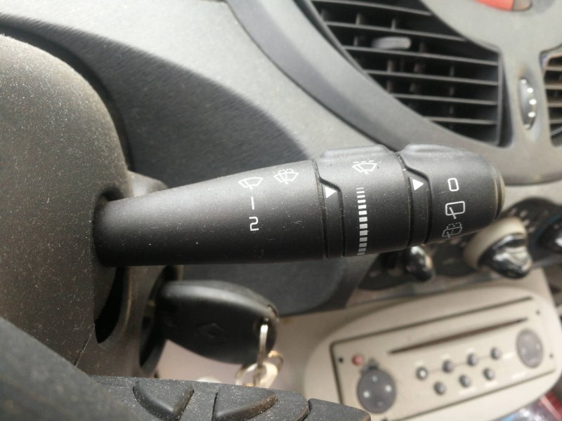 Recambio de mando limpia para renault twingo authentique referencia OEM IAM 8200856010  