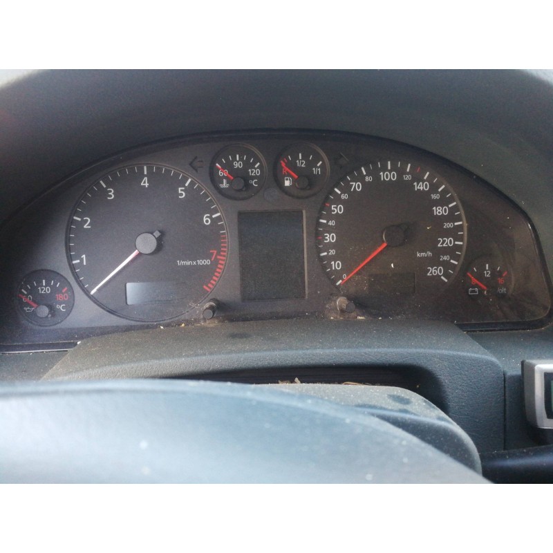 Recambio de cuadro instrumentos para audi a6 berlina (4b2) 2.4 (121kw) referencia OEM IAM 4B0920931C VDO110008948016 11000894801