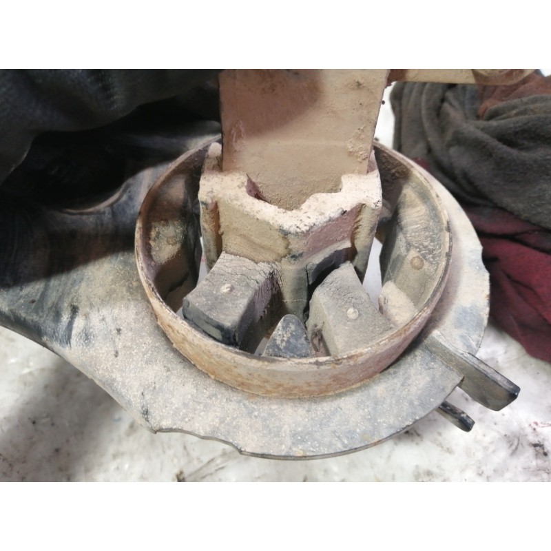 Recambio de mangueta trasera izquierda para volvo xc70 kinetic awd referencia OEM IAM 7G915A968  