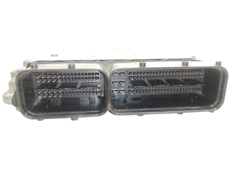 Recambio de centralita motor uce para opel insignia berlina cosmo referencia OEM IAM 55573539 0281015774 55573560