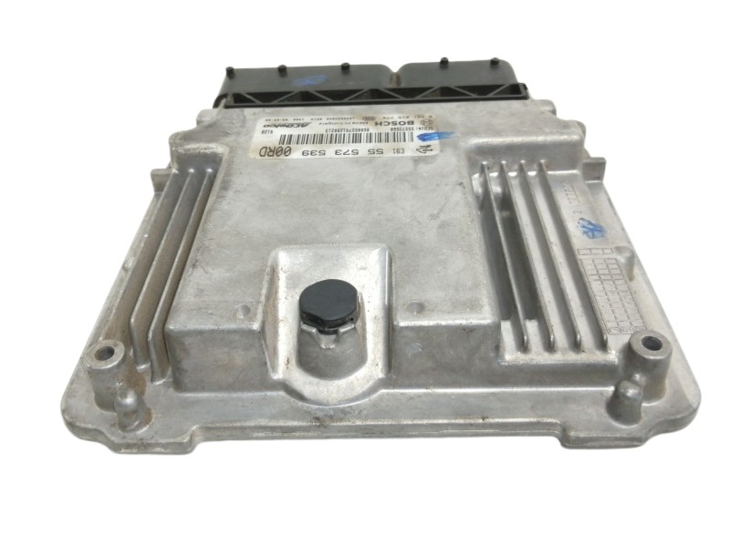 Recambio de centralita motor uce para opel insignia berlina cosmo referencia OEM IAM 55573539 0281015774 55573560