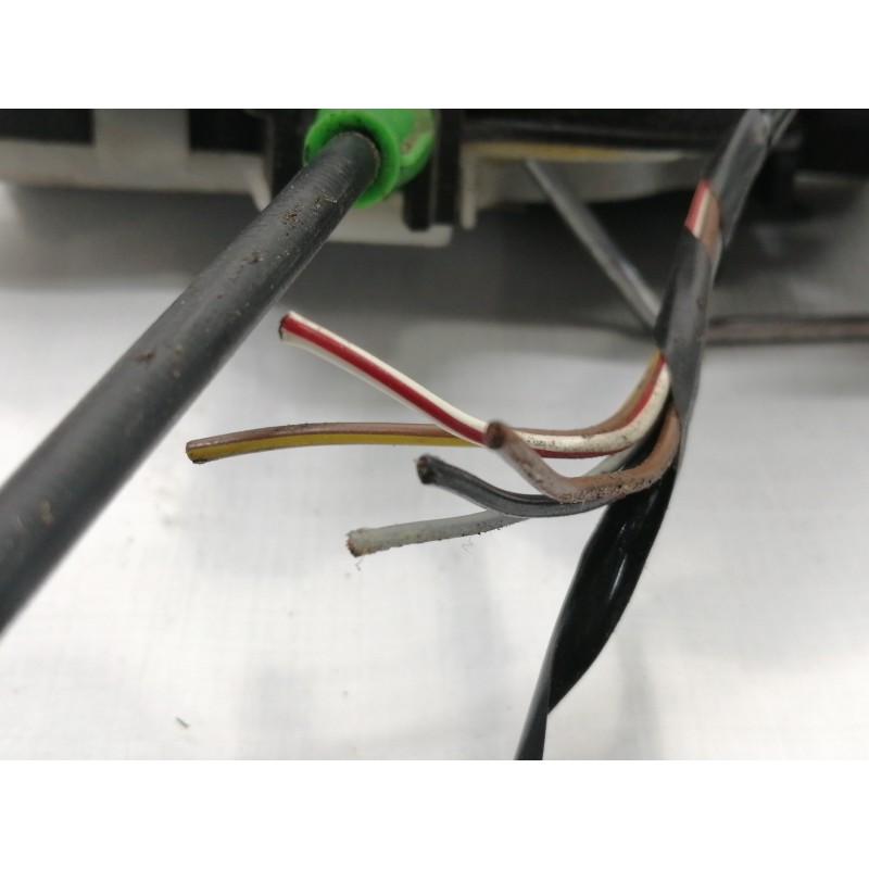 Recambio de cerradura puerta delantera derecha para opel insignia berlina cosmo referencia OEM IAM 1350317  