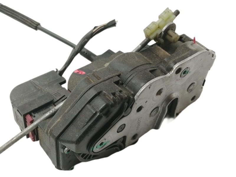 Recambio de cerradura puerta trasera derecha para opel insignia berlina cosmo referencia OEM IAM 3023880  