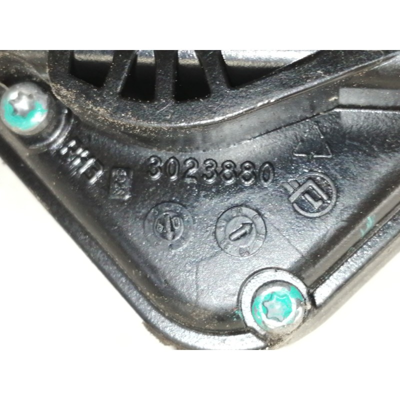 Recambio de cerradura puerta trasera derecha para opel insignia berlina cosmo referencia OEM IAM 3023880  