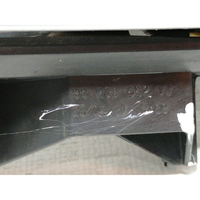 Recambio de maneta interior delantera derecha para peugeot 3008 active referencia OEM IAM 98201552  