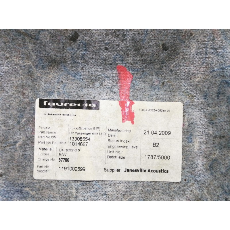 Recambio de guantera para opel insignia berlina cosmo referencia OEM IAM 13308554  