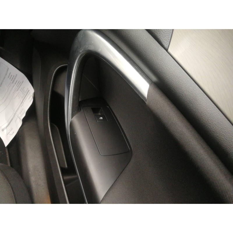 Recambio de mando elevalunas delantero derecho para opel insignia berlina cosmo referencia OEM IAM 13222229  