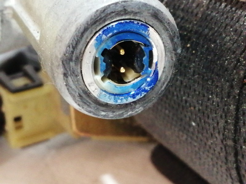 Recambio de cinturon seguridad delantero derecho para mercedes-benz clase e (w210) berlina 230 (210.037) referencia OEM IAM 2018