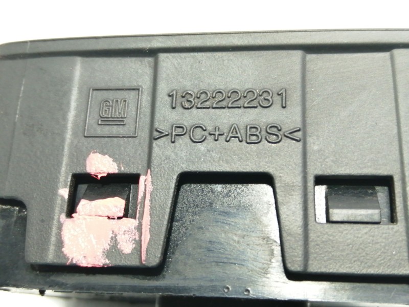 Recambio de mando elevalunas trasero izquierdo para opel insignia berlina cosmo referencia OEM IAM 13222231  