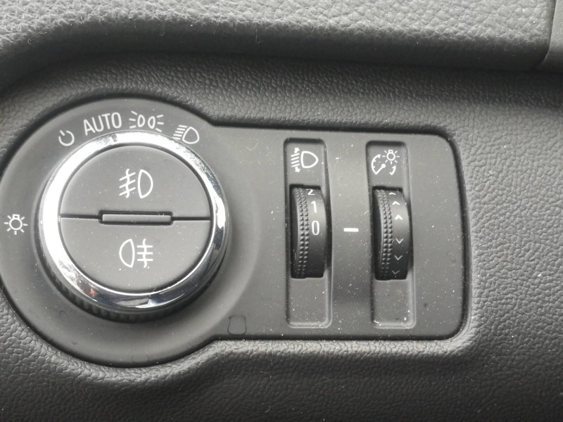 Recambio de mando luces para opel insignia berlina cosmo referencia OEM IAM   