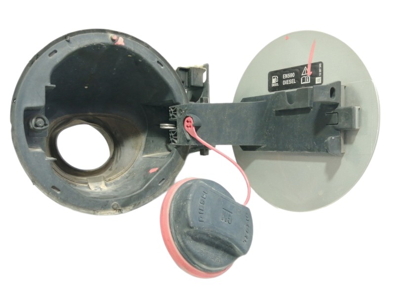 Recambio de tapa exterior combustible para opel insignia berlina cosmo referencia OEM IAM 13267340  