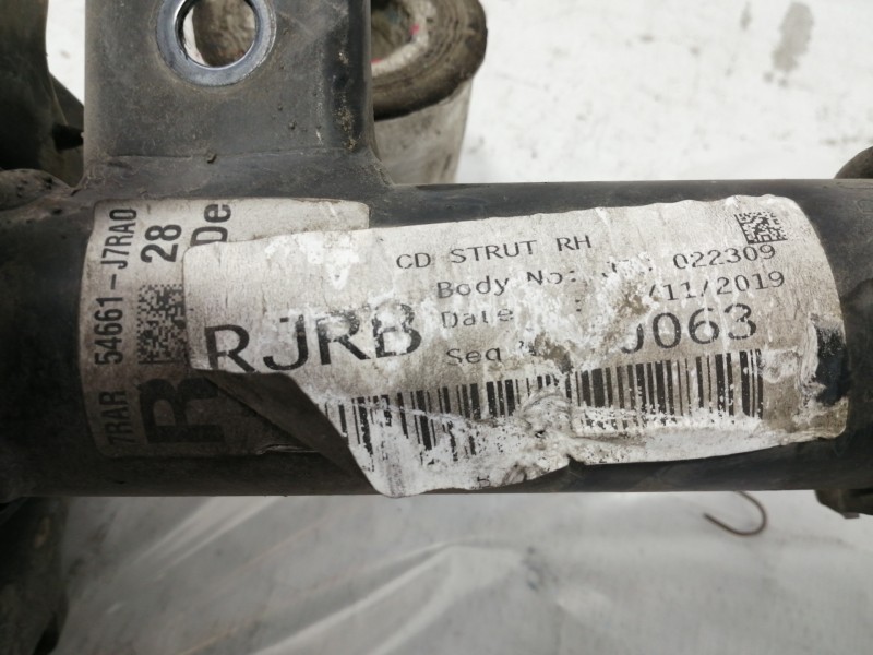 Recambio de amortiguador delantero derecho para kia xceed business referencia OEM IAM 54661J7RA0  