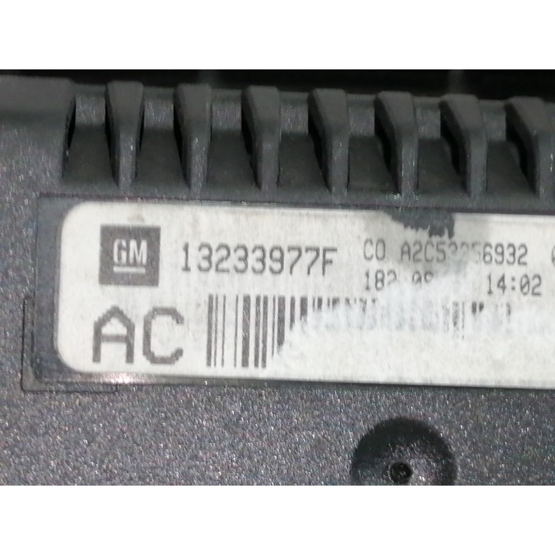 Recambio de pantalla multifuncion para opel insignia berlina cosmo referencia OEM IAM 13233977F  