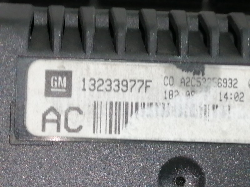 Recambio de pantalla multifuncion para opel insignia berlina cosmo referencia OEM IAM 13233977F  