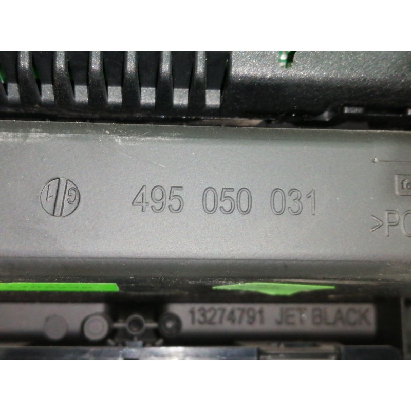 Recambio de pantalla multifuncion para opel insignia berlina cosmo referencia OEM IAM 13233977F  