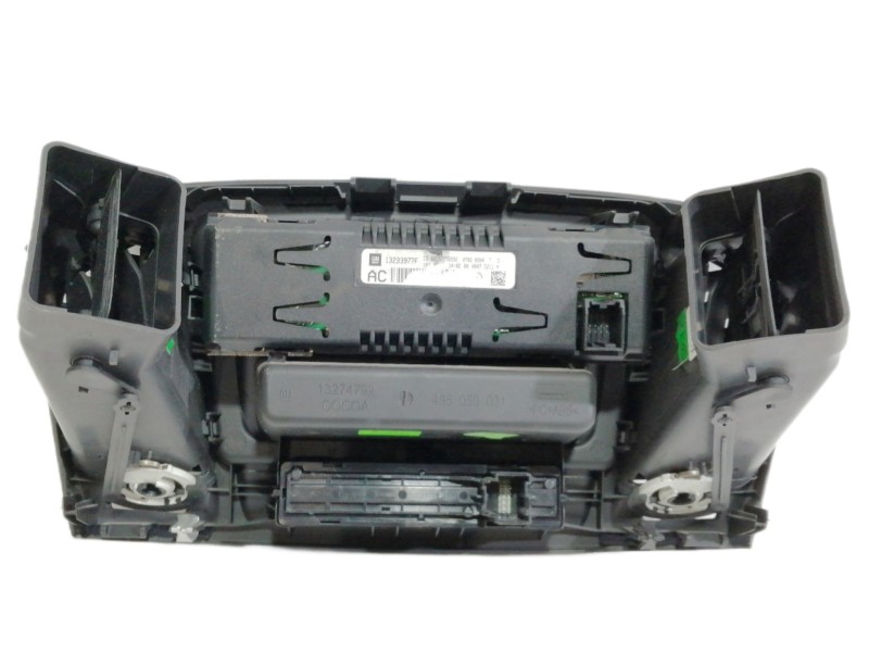 Recambio de pantalla multifuncion para opel insignia berlina cosmo referencia OEM IAM 13233977F  