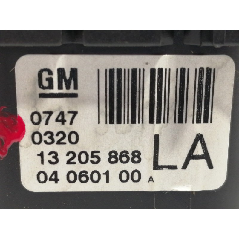 Recambio de mando luces para opel zafira b essentia referencia OEM IAM 13205868  