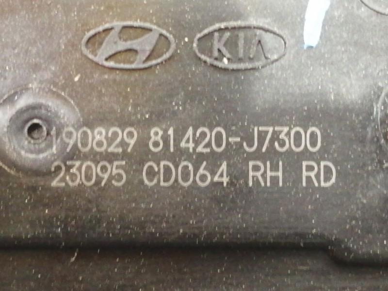 Recambio de cerradura puerta trasera derecha para kia xceed business referencia OEM IAM 81420J7300 23095CD064RH 81420J7300 