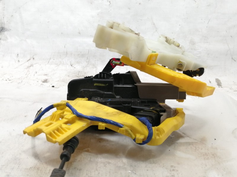 Recambio de cerradura puerta trasera derecha para kia xceed business referencia OEM IAM 81420J7300 23095CD064RH 81420J7300 