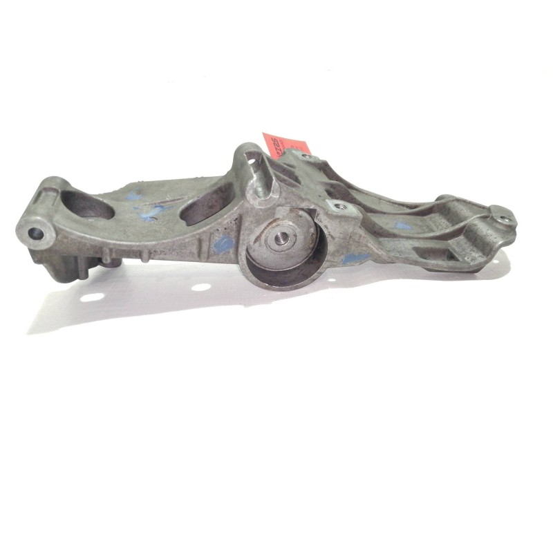 Recambio de soporte alternador para nissan qashqai (j10) 1.5 turbodiesel cat referencia OEM IAM 8200072727  