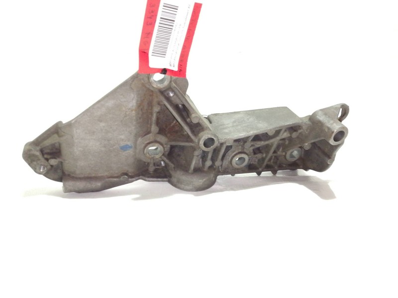 Recambio de soporte alternador para nissan qashqai (j10) 1.5 turbodiesel cat referencia OEM IAM 8200072727  