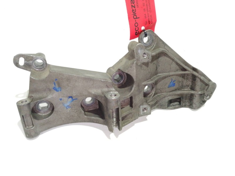 Recambio de soporte alternador para nissan qashqai (j10) 1.5 turbodiesel cat referencia OEM IAM 8200072727  