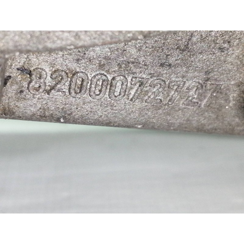 Recambio de soporte alternador para nissan qashqai (j10) 1.5 turbodiesel cat referencia OEM IAM 8200072727  