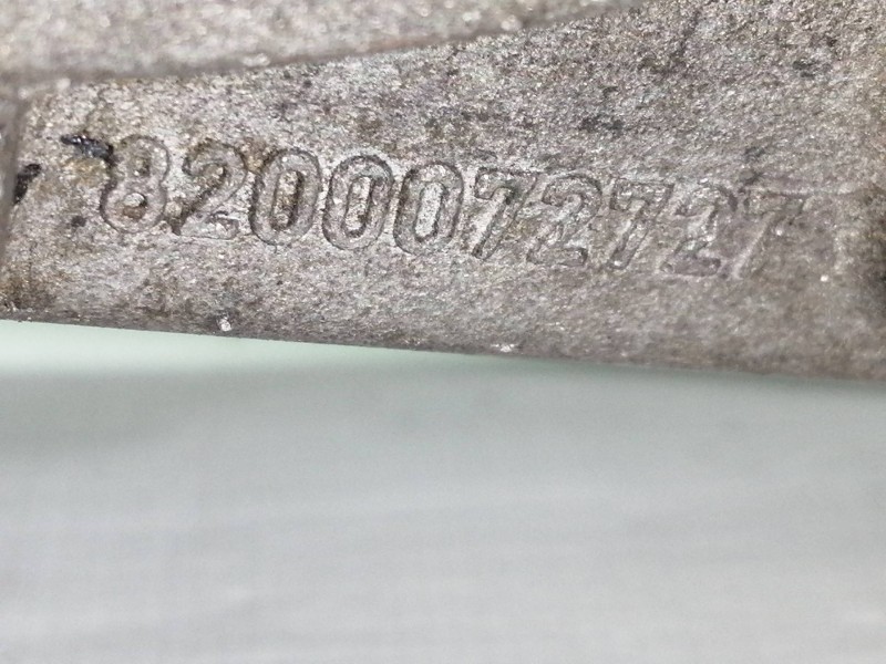 Recambio de soporte alternador para nissan qashqai (j10) 1.5 turbodiesel cat referencia OEM IAM 8200072727  