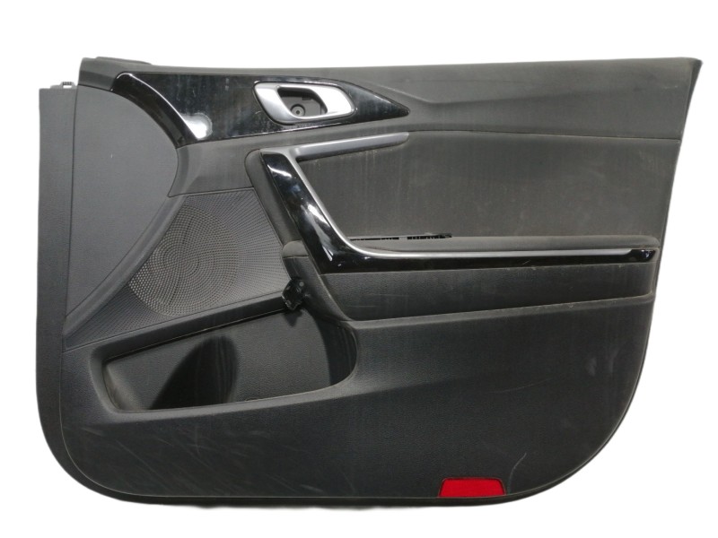 Recambio de guarnecido puerta delantera derecha para kia xceed business referencia OEM IAM 82380J7000WK 82302J7042DQB / TB56A063