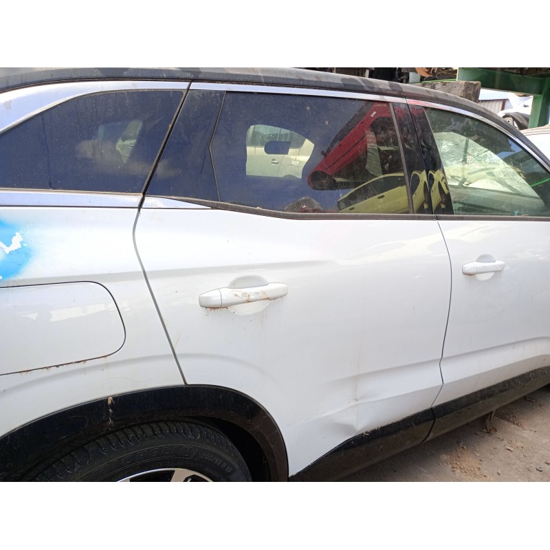 Recambio de puerta trasera derecha para renault austral tce 140 referencia OEM IAM 821002438R  