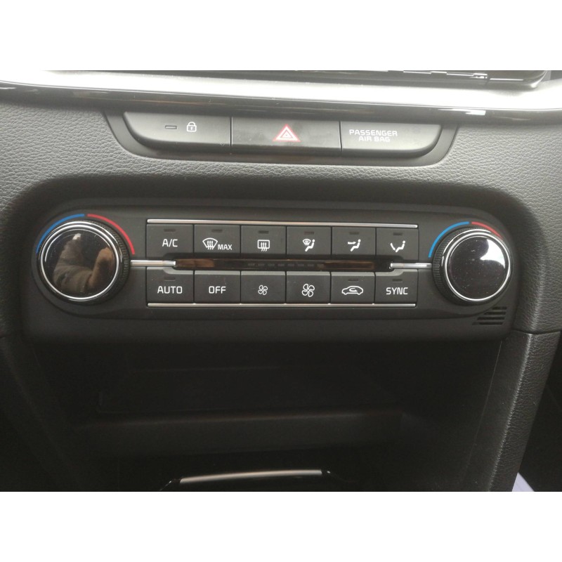 Recambio de mando calefaccion / aire acondicionado para kia xceed business referencia OEM IAM 97250J7201 97250J7201WK 7201OJ2001