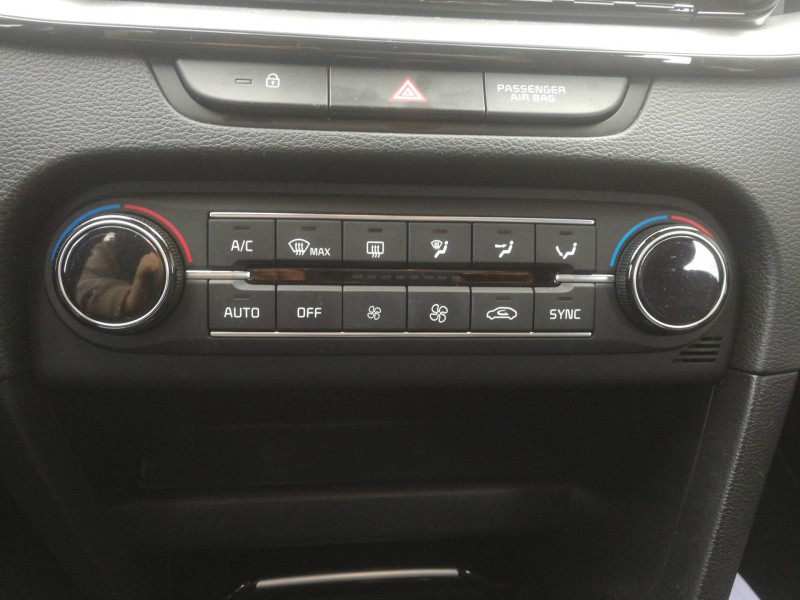 Recambio de mando calefaccion / aire acondicionado para kia xceed business referencia OEM IAM 97250J7201 97250J7201WK 7201OJ2001