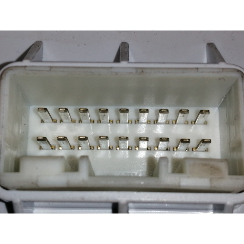 Recambio de mando elevalunas delantero izquierdo para kia xceed business referencia OEM IAM 93570J7000  