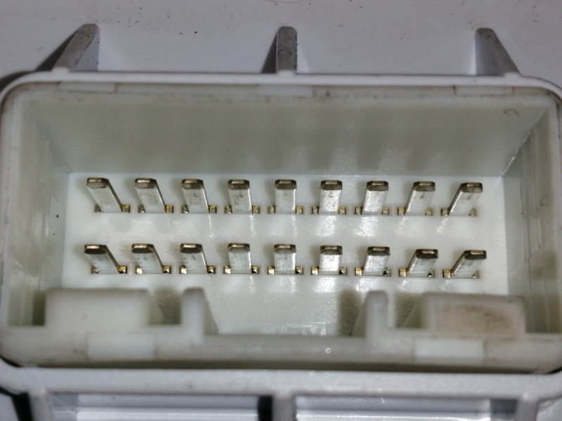 Recambio de mando elevalunas delantero izquierdo para kia xceed business referencia OEM IAM 93570J7000  