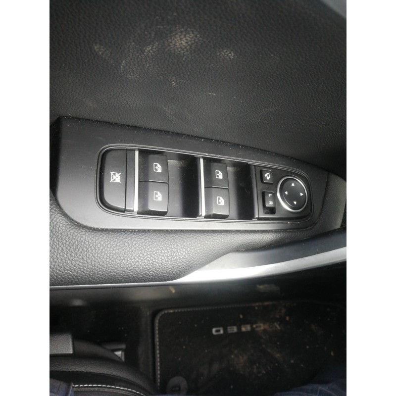 Recambio de mando elevalunas delantero izquierdo para kia xceed business referencia OEM IAM 93570J7000  