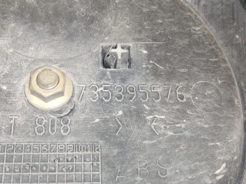 Recambio de rejilla delantera para fiat doblo (119) 1.9 jtd cat referencia OEM IAM 735395576  