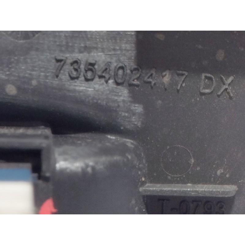 Recambio de mando elevalunas delantero derecho para fiat doblo (119) 1.9 jtd cat referencia OEM IAM 735402417DX  