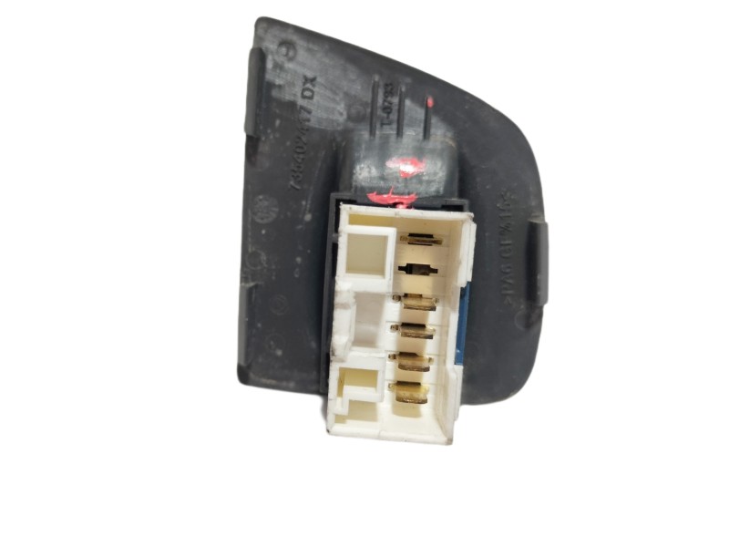 Recambio de mando elevalunas delantero derecho para fiat doblo (119) 1.9 jtd cat referencia OEM IAM 735402417DX  