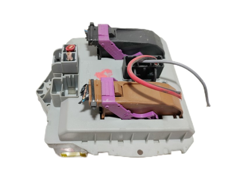 Recambio de caja reles / fusibles para fiat doblo (119) 1.9 jtd cat referencia OEM IAM 51763771  