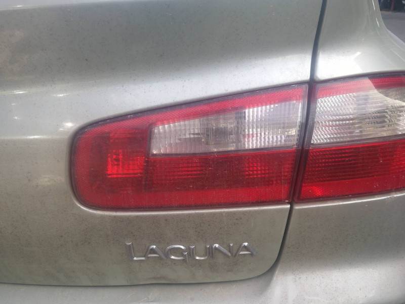 Recambio de piloto trasero derecho interior para renault laguna ii (bg0) authentique referencia OEM IAM 8200002476  