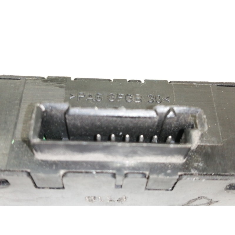 Recambio de mando elevalunas delantero derecho para bmw serie 3 berlina (e46) 328i referencia OEM IAM 61318381514  