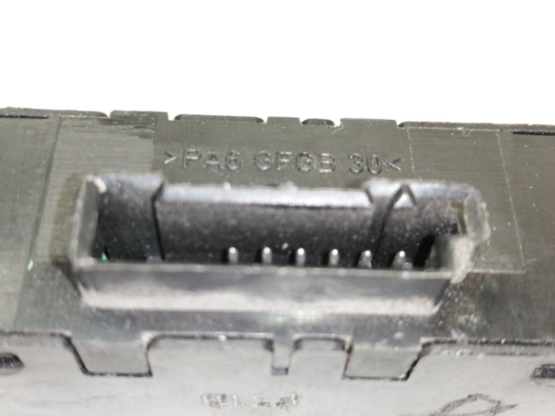 Recambio de mando elevalunas delantero derecho para bmw serie 3 berlina (e46) 328i referencia OEM IAM 61318381514  