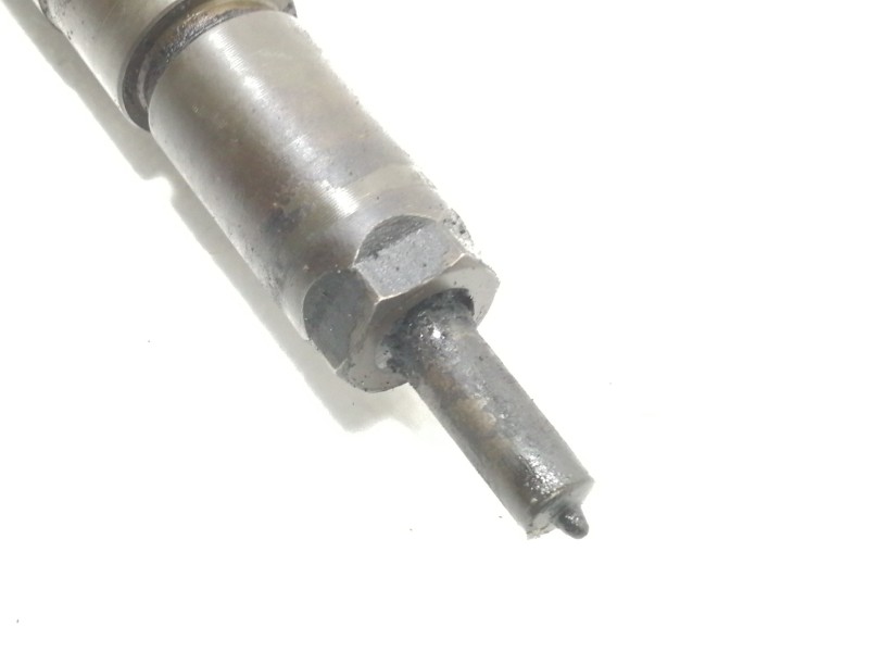 Recambio de inyector para peugeot 207 confort referencia OEM IAM 0445110252  